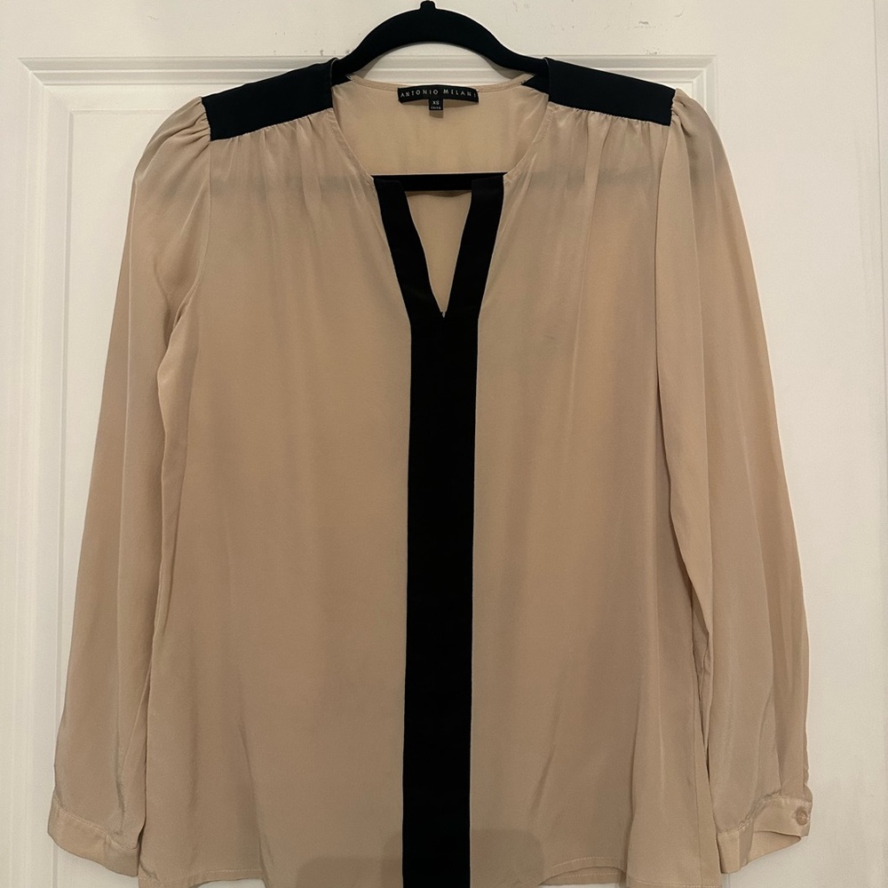 ANTONIO MELANI Beige Blouse with Black Accents